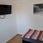 Arató *