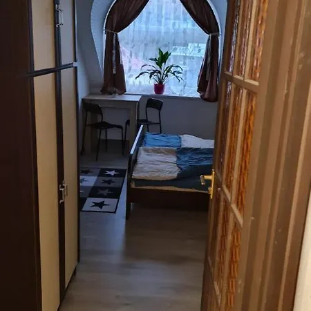 Arato Vendeghaz Guest house *