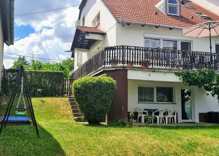 Arato Vendeghaz * Pécs