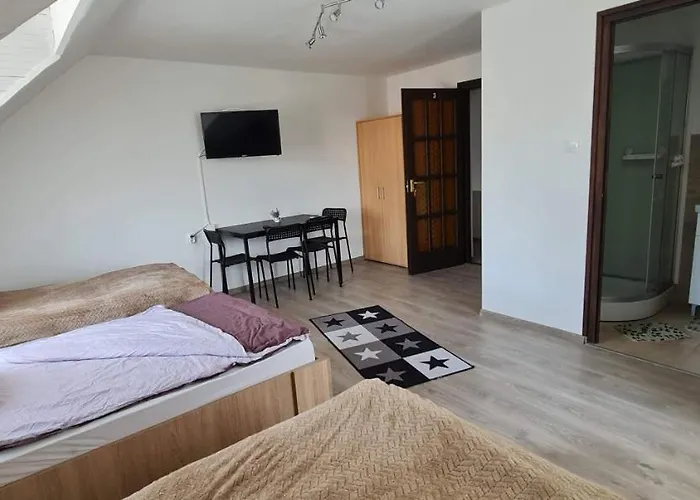 Arato Vendeghaz Penzion Pětikostelí