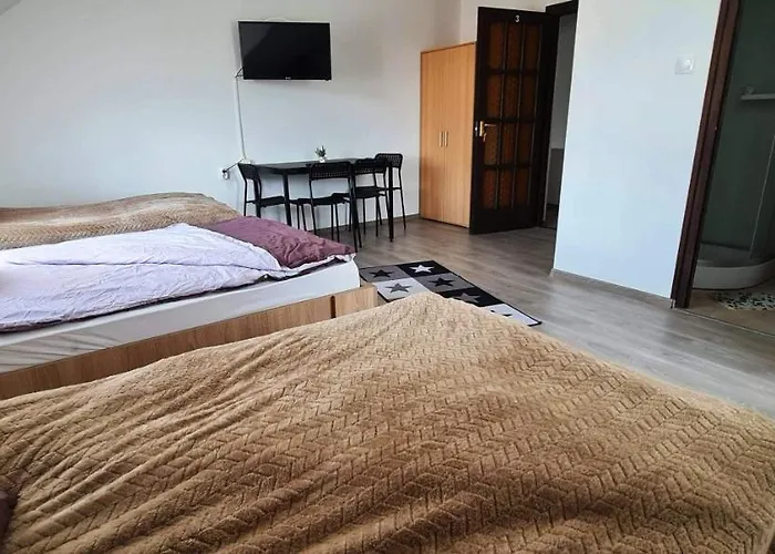 Arato Vendeghaz * Pécs